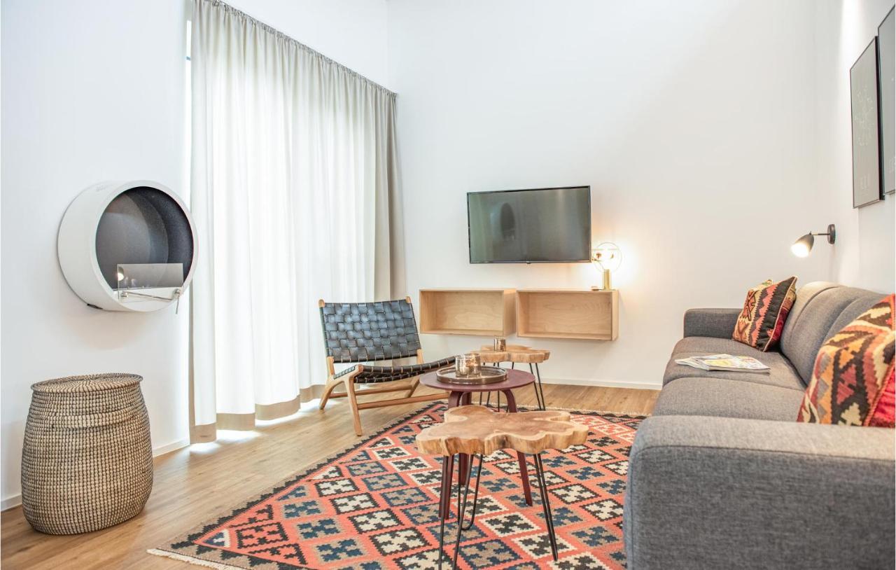 Amazing Home In Lembruch-Duemmer See With Kitchen 외부 사진