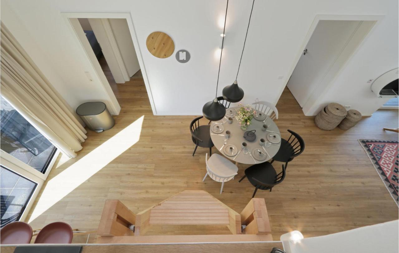 Amazing Home In Lembruch-Duemmer See With Kitchen 외부 사진