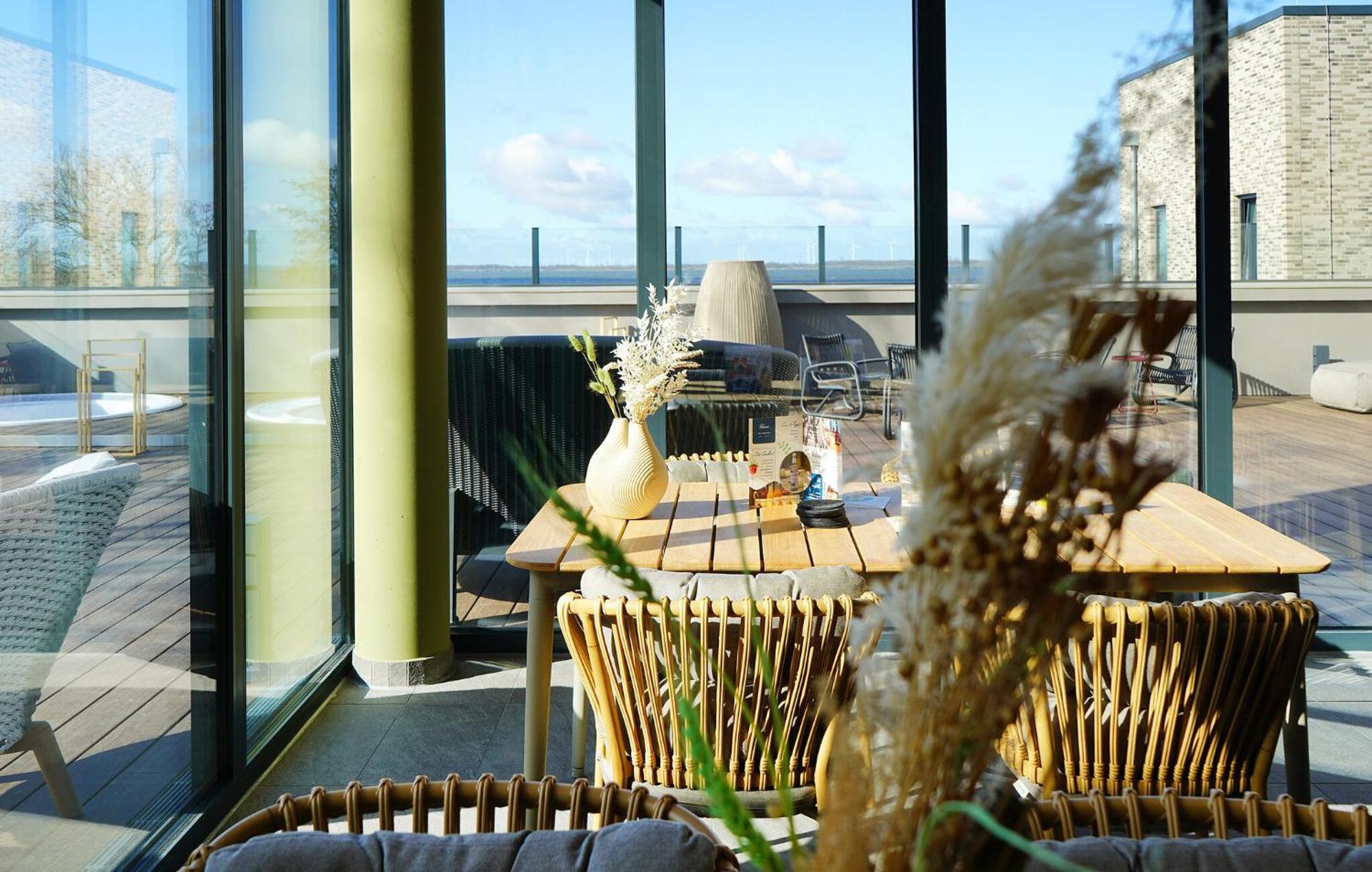 Amazing Home In Lembruch-Duemmer See With Kitchen 외부 사진
